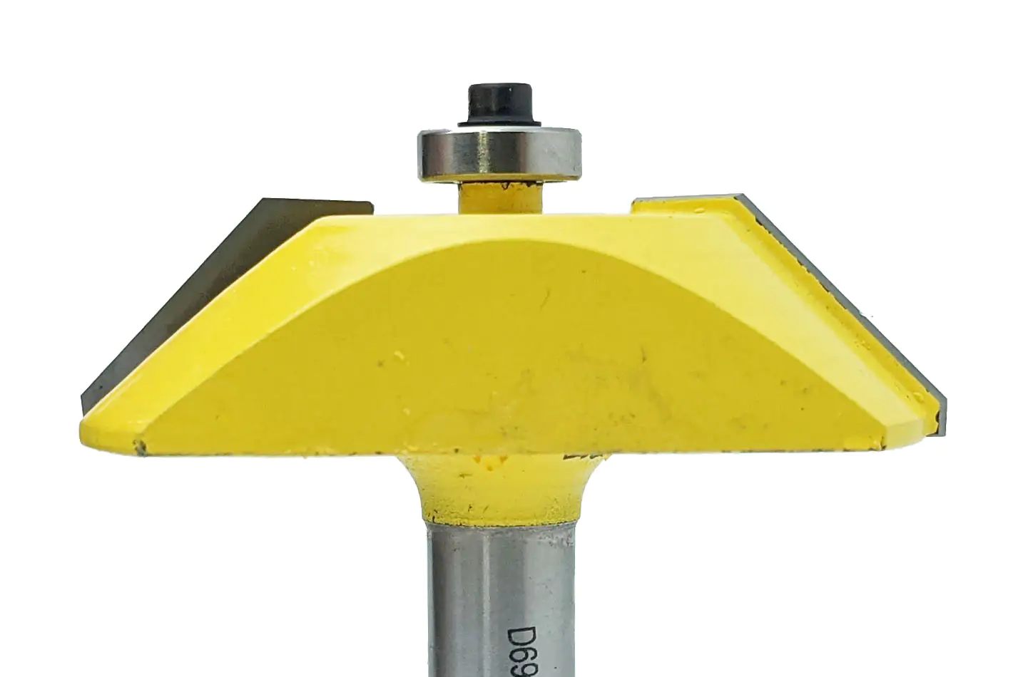 32-8369452.    D69,8 H.. A45 TL72 12